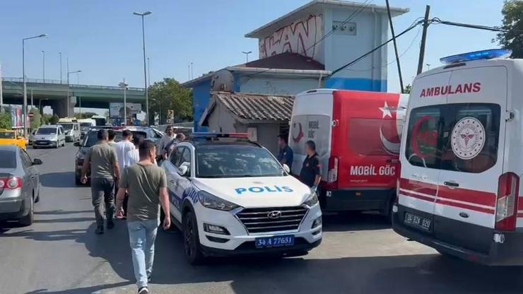 Küçükçekmeceyi ayağa kaldıran olay Maskeli saldırgan silahla dehşet saçtı: Yaralılar var