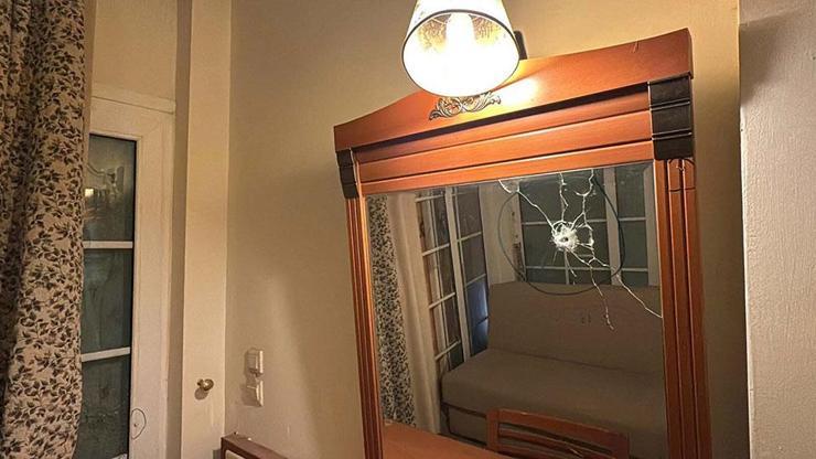 Cumhurbaşkanı Erdoğanın 15 Temmuzda kaldığı odada saldırı izleri