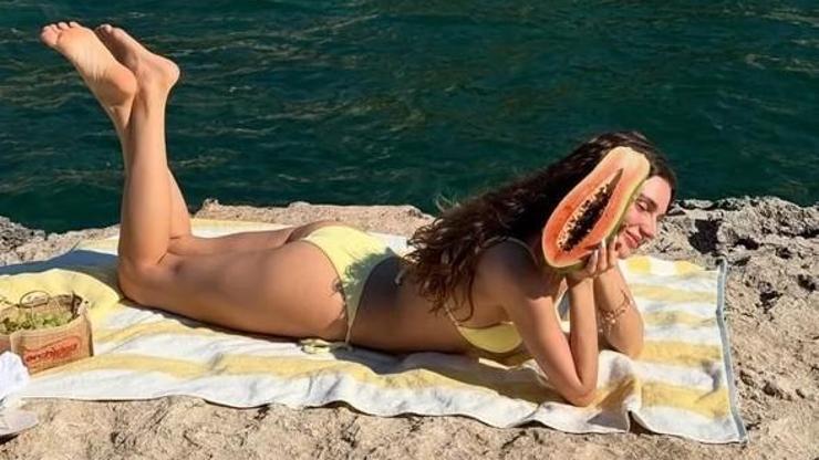 Aslı Sümen Tatilde Sınır Tanımadı Bikinili Pozları Sosyal Medyada Büyük İlgi Gördü