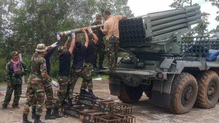 Güneydoğu Asyada tansiyon zirvede İki komşu ülke arasında gerilim tırmandı: Savaş uçakları havalandı... Çatışmalar yayılabilir