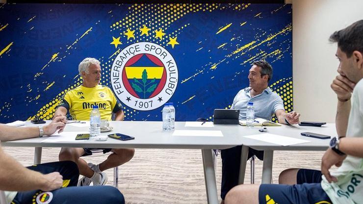 68825c62330760b1f2d9ae27 Fenerbahçe’de transfer toplantısı! Ali Koç, Mourinho ve Devin Özek…
