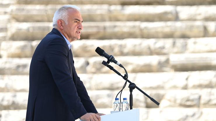 Bakan Ersoy müjdeyi verdi Aspendosta büyük kazı hamlesi: Geleceğe miras projesiyle 64 yıllık iş 4 yılda yapılacak