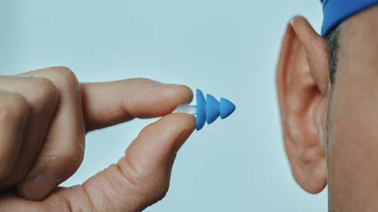 Uzmanlardan Kritik Uyarı: İşitme Kaybı Alzheimer Riskini Artırıyor Peki Önlemek İçin Ne Yapmalı