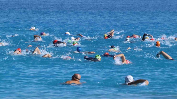 Salda Gölünde ilk Triatlon heyecanı