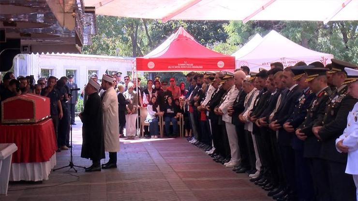 Şehit muhafız er Hayrullah Hamit Karaman son yolculuğuna uğurlandı Şehit muhafız er Hayrullah Hamit Karaman son yolculuğuna uğurlandı