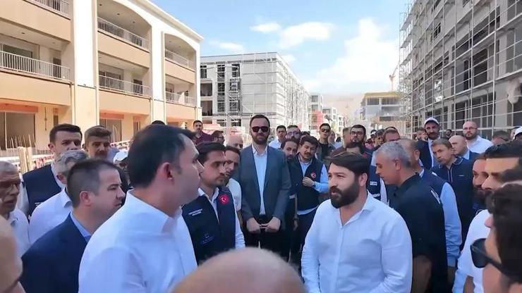 Bakan Kurum'dan 24 saat vardiya talimatı Bakan Kurum'dan 24 saat vardiya talimatı