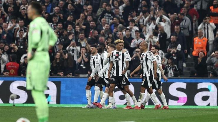 Beşiktaşta Gedson sonrası bir ayrılık daha: En Büyük Beşiktaş diyerek veda etti