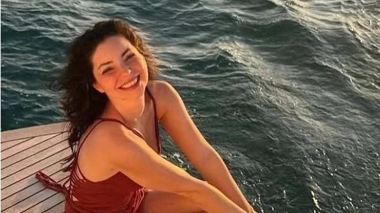 Merve Boluğurun Tatil Pozları Gündem Oldu Kusursuz Fiziğiyle Beğeni Topladı