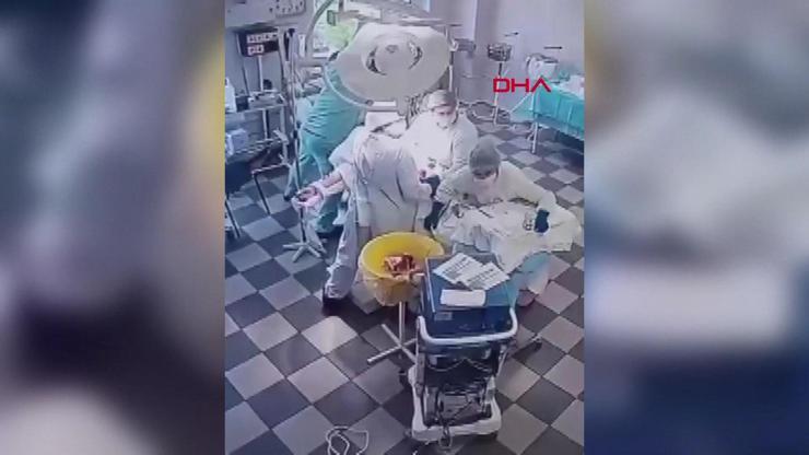 Rusya’da depreme ameliyatta yakalandılar İşte o anlar...