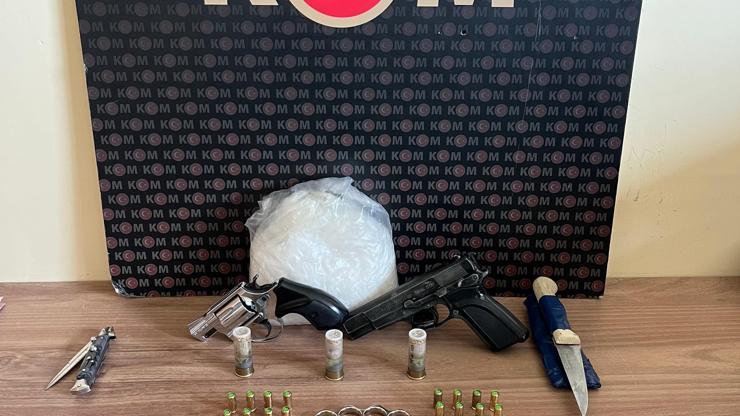 Kocaeli’de silah kaçakçılarına operasyon; 7 gözaltı Kocaeli’de silah kaçakçılarına operasyon; 7 gözaltı