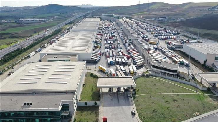 Türkiye’nin Türk Cumhuriyetlerine ihracatı yılın ilk yarısında rekor kırdı Türkiye’nin Türk Cumhuriyetlerine ihracatı yılın ilk yarısında rekor kırdı