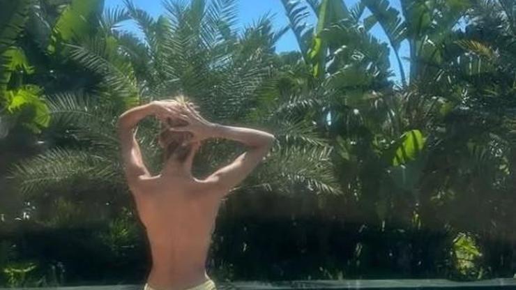 Şevval Şahinden Çarpıcı Tatil Paylaşımı Havuzda Üstsüz Pozu Sanal Medyayı Salladı
