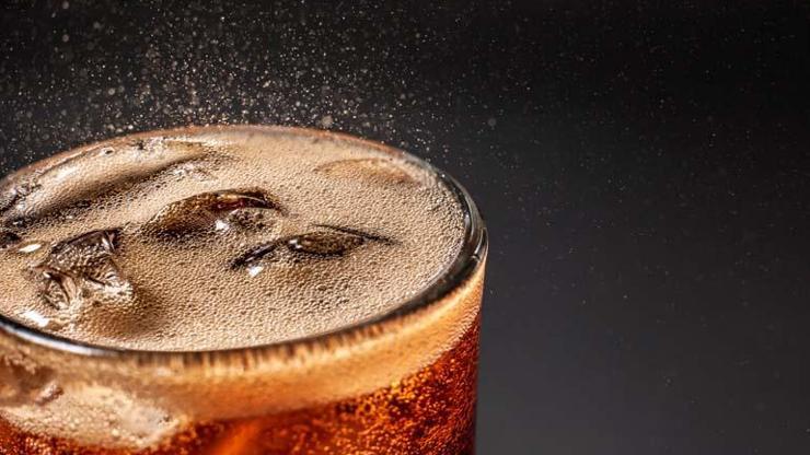 HANGİSİ DAHA AZ ZARARLI Pancar Şekerli Coca Cola mı, Mısır Şuruplu mu Aralarındaki Tat Farkı Araştırıldı Sonuç...