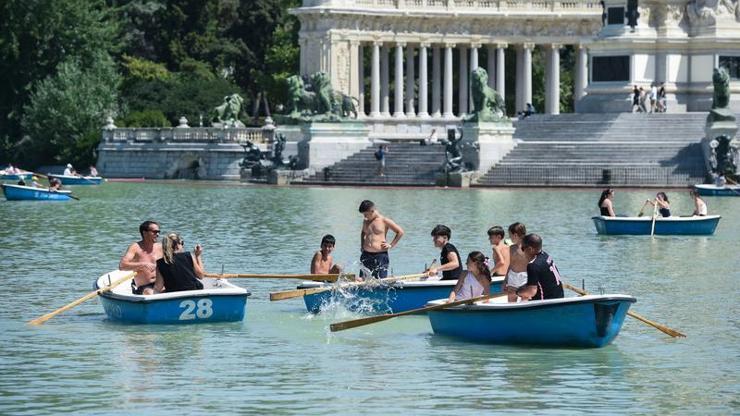 İspanyada kırmızı alarm: 1060 kişi hayatını kaybetti