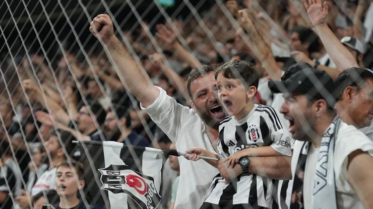 Beşiktaş - St. Patrick's maçı biletleri satışa çıkıyor Beşiktaş - St. Patrick's maçı biletleri satışa çıkıyor