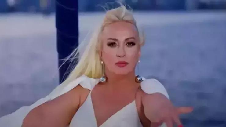 Şarkıcı Ayla Başar Hayatını Kaybetti