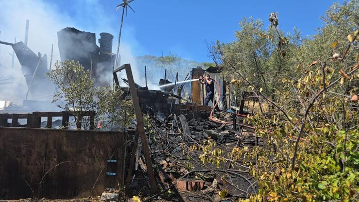 Bursa’da bağ evi alev alev yandı