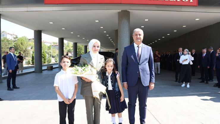 Bakan Göktaş: Aile Yılı'nda 8 bin 394 faaliyet yapıldı Bakan Göktaş: Aile Yılı'nda 8 bin 394 faaliyet yapıldı