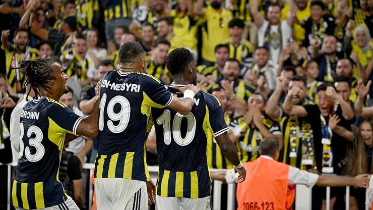 Fenerbahçe taraftarı Hollanda manşetlerinde: CEHENNEM GİBİ