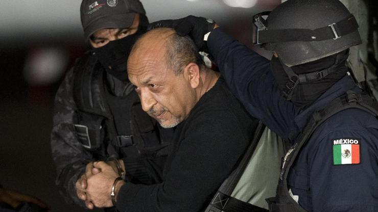 Meksika, 26 kartel üyesini ABD'ye iade etti Meksika, 26 kartel üyesini ABD'ye iade etti