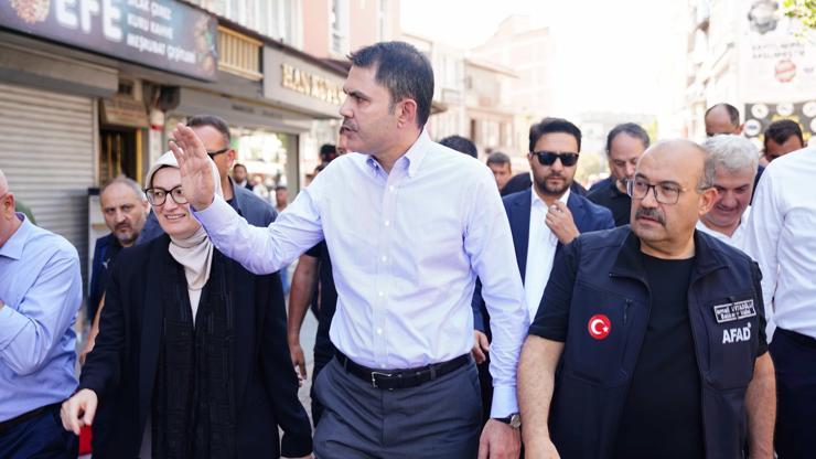 Sındırgı depremi sonrası konutlar 1 yıl içinde teslim edilecek! Bakan Kurum: Devletimiz güçlü, yine yapacağız Sındırgı depremi sonrası konutlar 1 yıl içinde teslim edilecek! Bakan Kurum: Devletimiz güçlü, yine yapacağız