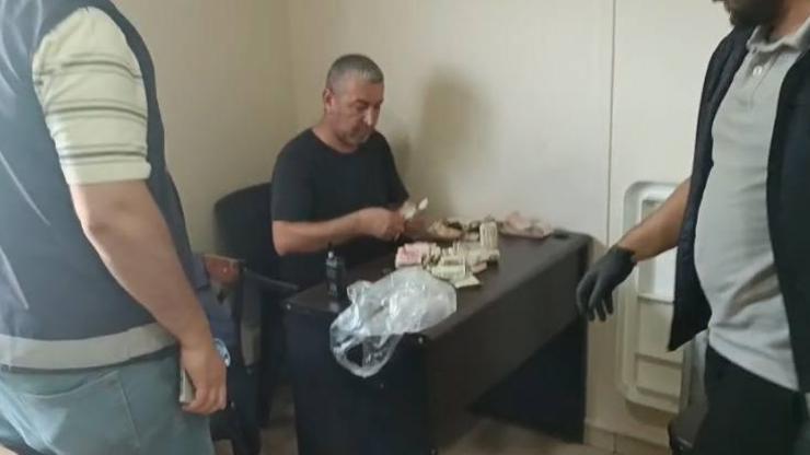 Dilenci değil yürüyen ATM Üzerinden çıkan paranın miktarı şoke etti