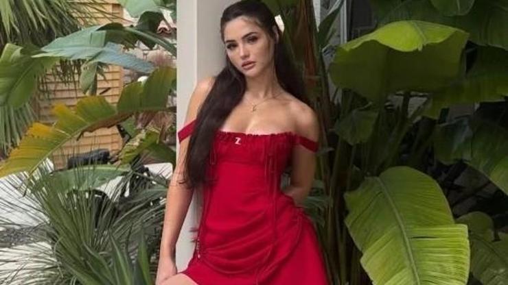 Derya Pınar Ak’ın Tatil Paylaşımı Sanal Medyayı Alevlendirdi Beyaz Bikinisiyle Göz Kamaştırdı