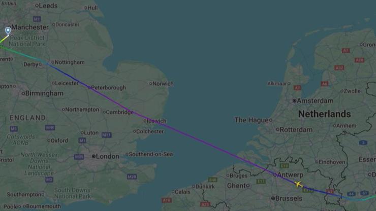 İkinci pilot rahatsızlandı! İstanbul-Manchester uçağı Köln'e acil iniş yaptı İkinci pilot rahatsızlandı! İstanbul-Manchester uçağı Köln'e acil iniş yaptı