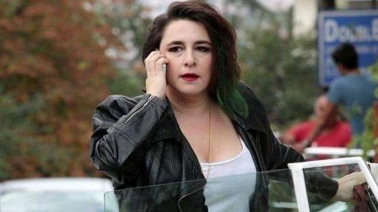 Esra Dermancıoğlundan ödül sitemi Türkiyede sanatçıların arasına giremiyorum