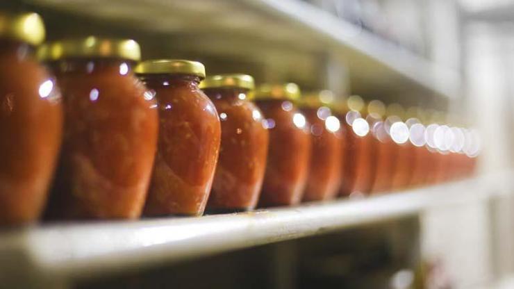 Konservelerdeki Gizli Tehlike Hayatını Kaybedenlerin Sayısı 4e Yükseldi Ev Yapımı Konservelerle İlgili Hayati Uyarı