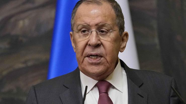 Lavrov: Putin, Zelenski ile görüşmeye hazır Lavrov: Putin, Zelenski ile görüşmeye hazır