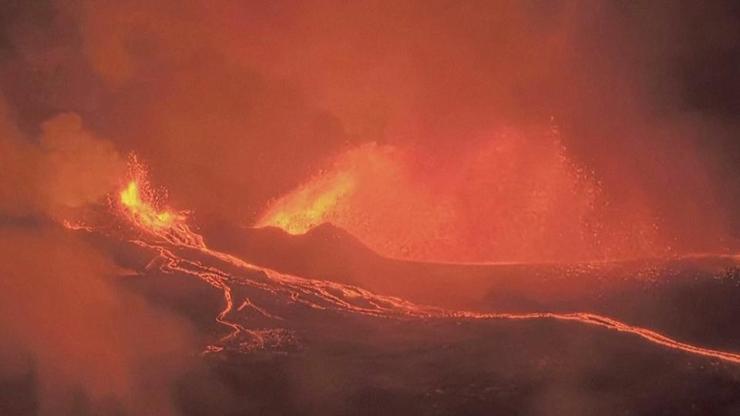 Hawaiideki yanardağ yeniden patladı