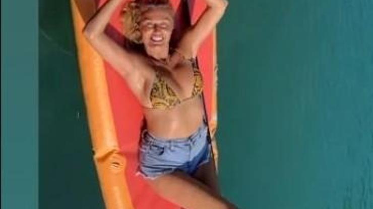 Tuğba Özay Formunu Korumaya Devam Ediyor Pozları Büyük İlgi Gördü