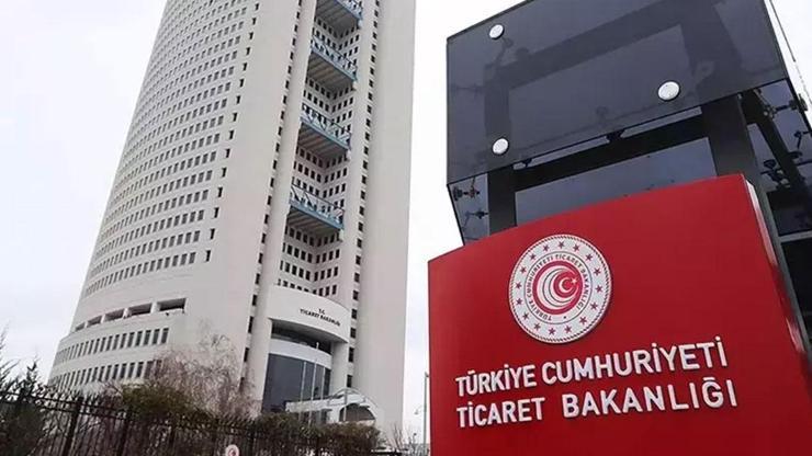 Ticaret Bakanlığı'ndan 'domateslerin çöpe dökülmesiyle' ilgili açıklama Ticaret Bakanlığı'ndan 'domateslerin çöpe dökülmesiyle' ilgili açıklama