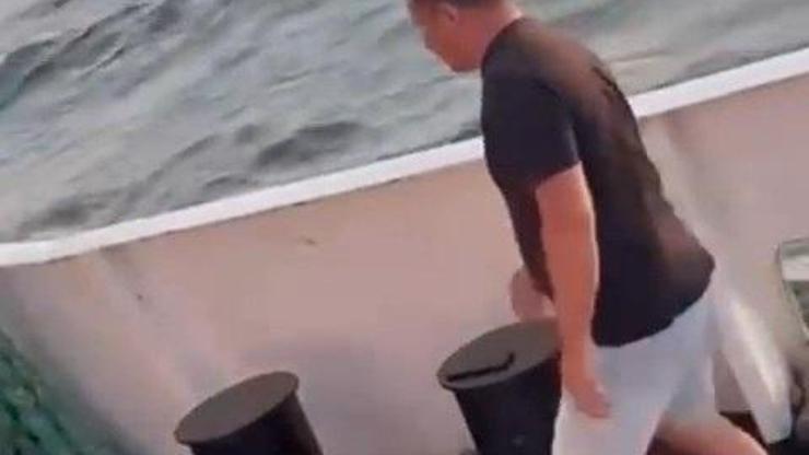 Kimse ne olduğunu anlamadı Kadın yolcu feribottan denize atladı