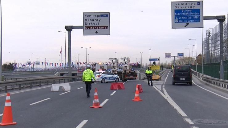 İstanbul'da 30 Ağustos'ta bazı yollar trafiğe kapatılacak İstanbul'da 30 Ağustos'ta bazı yollar trafiğe kapatılacak