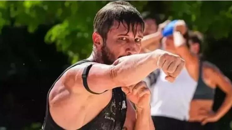 Survivor 2025 Şampiyonu Adem Kılıççının İmalı Paylaşımı Olay Oldu Kime Gönderme Yapıldı