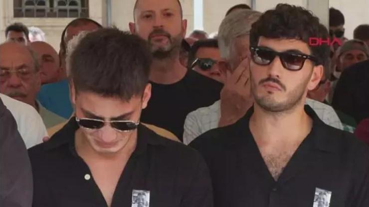 Atakan Özkaya, Babasıyla Paylaştığı Fotoğrafla Yürekleri Isıttı Duygusal Mesajı Takipçilerini Etkiledi
