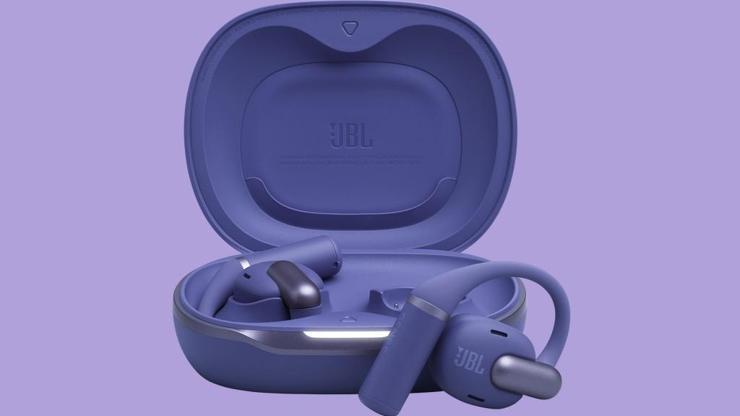 JBL, gelişmiş özelliklerle donatılmış kulaklıklarını tanıttı