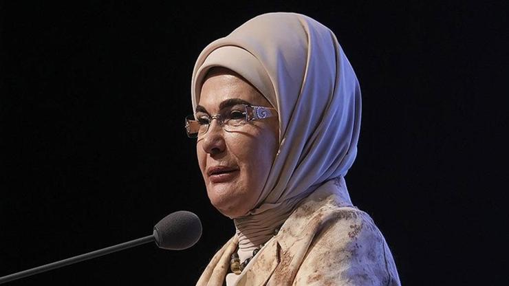 Emine Erdoğan'dan 30 Ağustos Zafer Bayramı Özel Konseri paylaşımı Emine Erdoğan'dan 30 Ağustos Zafer Bayramı Özel Konseri paylaşımı