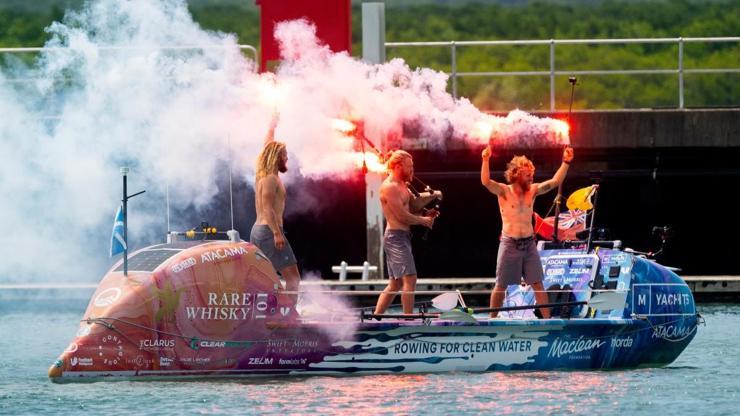 Üç İskoç kardeş tarihe geçti: 139 gün durmaksızın kürek çekerek Pasifik’i aştılar