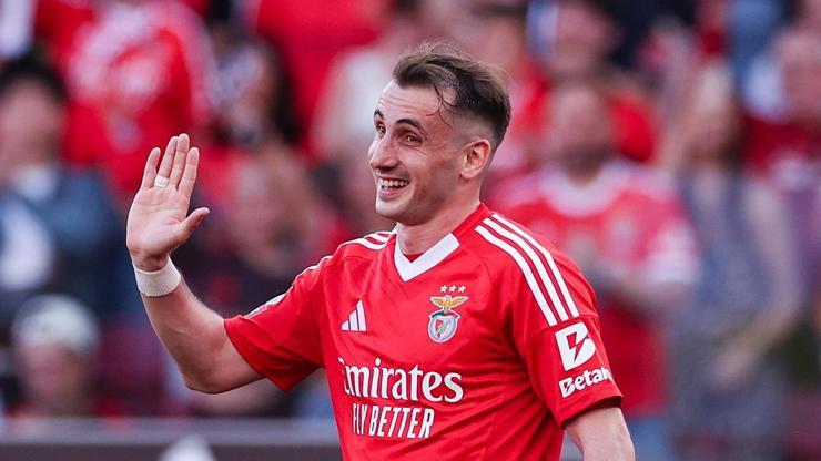 Fenerbahçe Kerem Aktukoğlu'nun yeni transferi Benfica'yı selamladı Fenerbahçe Kerem Aktukoğlu'nun yeni transferi Benfica'yı selamladı
