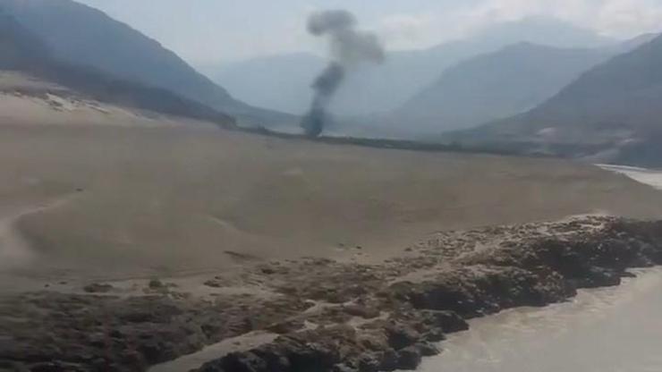 Pakistan'da helikopter düştü: 5 ölü Pakistan'da helikopter düştü: 5 ölü