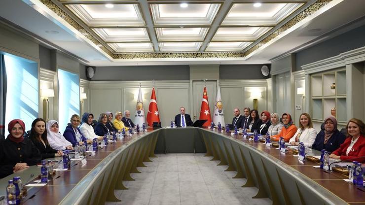 Cumhurbaşkanı Erdoğan, AK Partili kadın belediye başkanlarını kabul etti