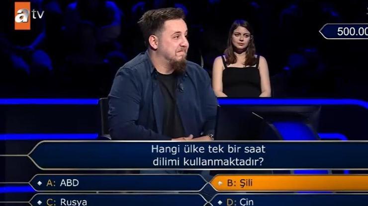 Hangi ülke tek bir saat dilimi kullanmaktadır? Kim Milyoner Olmak İster sorusu! ABD, ÇİN, RUSYA, ŞİLİ Hangi ülke tek bir saat dilimi kullanmaktadır? Kim Milyoner Olmak İster sorusu! ABD, ÇİN, RUSYA, ŞİLİ