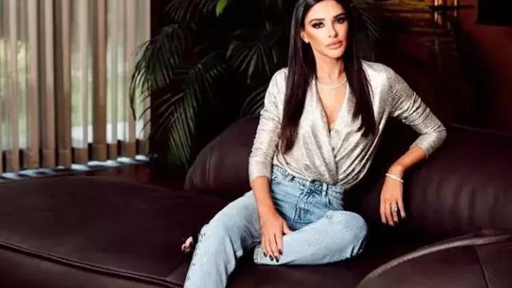 Arda Turanın eşi Aslıhan Doğan Turan Yüzüğüyle Göz Kamaştırdı Fiyatı ise Dudak Uçuklattı