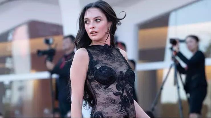 Melis Sezen Venedik’te büyüledi Sanal medya paylaşımları gündem oldu