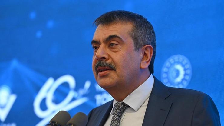 Bakan Tekin duyurdu: Birinci sınıflara dağıtılacak Bakan Tekin duyurdu: Birinci sınıflara dağıtılacak