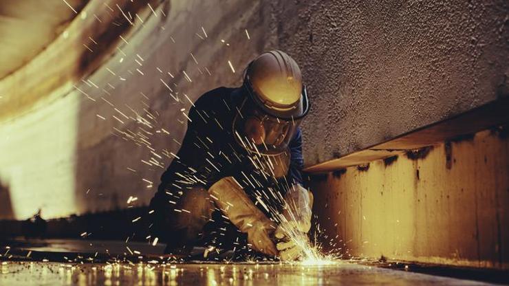 Sanayi üretimi temmuzda yıllık bazda arttı, aylık bazda geriledi
