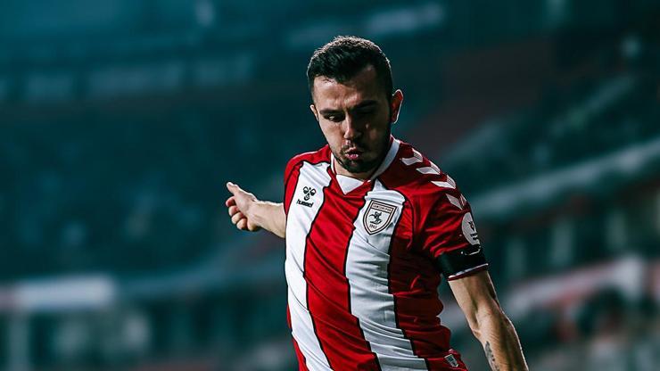 Samsunsporun yıldızı Emre Kılınç ameliyat edildi